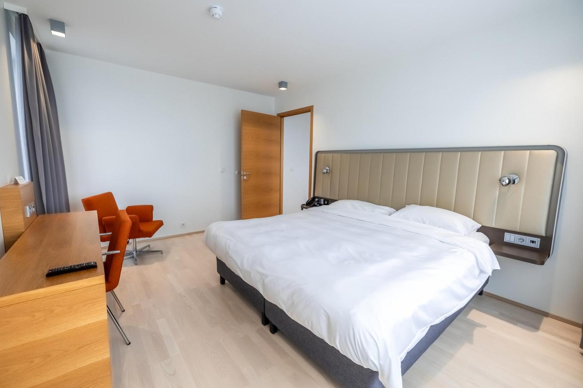 Park Inn By Radisson Reykjavik Keflavik Airport מראה חיצוני תמונה