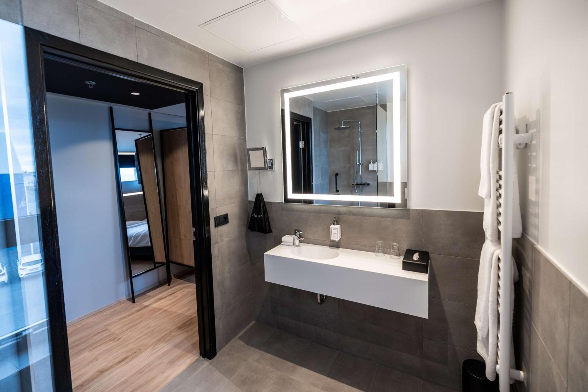 Park Inn By Radisson Reykjavik Keflavik Airport מראה חיצוני תמונה
